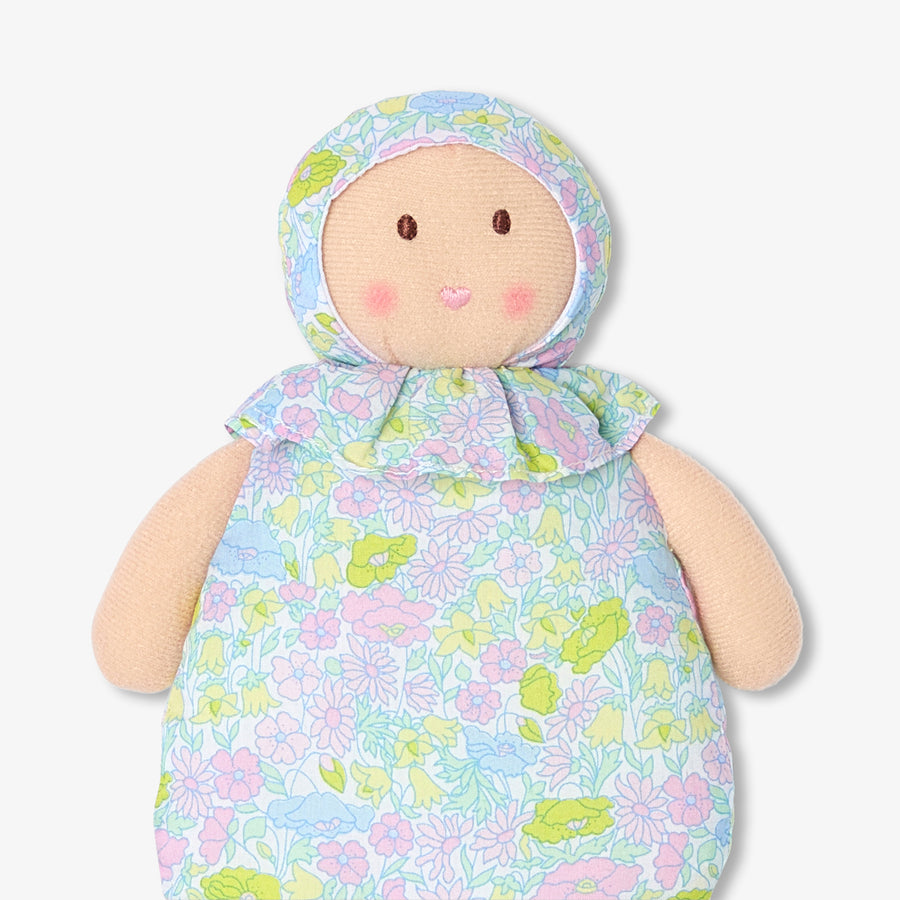 Lutka Joséphine sa zvečkom od Liberty tkanine