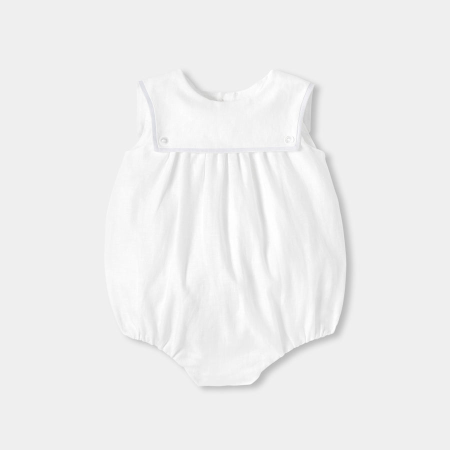 Bebi laneni kombinezon